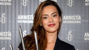 Premiaron labor periodística de Romi y generó polémica