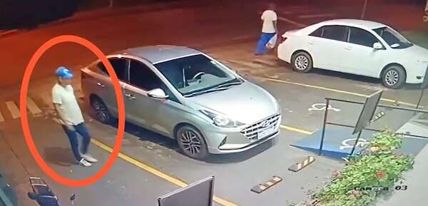 Solitario delincuente asaltó una farmacia en Cambyretá - Policiales - ABC Color