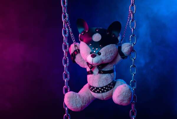 Desmitificando el BDSM: entre el placer consensuado y la psicología del deseo - Sexualidad - ABC Color