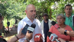 Municipalidad de Cambyretá entrega materiales a familia afectada por incendio