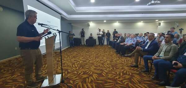 Presentan sistema de radiocomunicación inteligente en Alto Paraná  - ABC en el Este - ABC Color