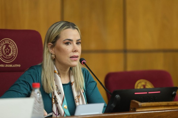 Senadora Valiente: definición de la Comisión Permanente se conocerá la próxima semana - ADN Digital