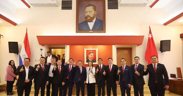 La Nación / En reunión con Cartes, gobernadores evalúan acciones para el 2026