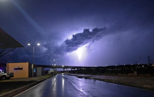 Alerta meteorológica: estas son las zonas afectadas esta noche por tormentas fuertes - Clima - ABC Color