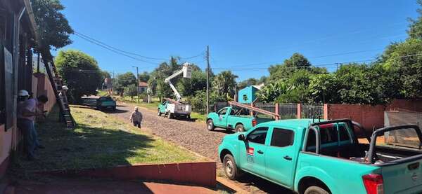 Mañana es la subasta de vehículos en desuso de ANDE: estas son las opciones - Economía - ABC Color