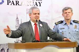 ¿Por qué Riera se niega a informar sobre comisarios no ascendidos?