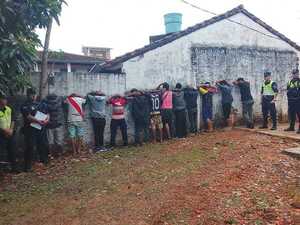 Intervención fiscal y policial en Sagrada Familia deja detenidos, demorados y droga incautada