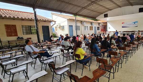 MEC: el 91% de docentes se aplazó en el último concurso del año - Nacionales - ABC Color