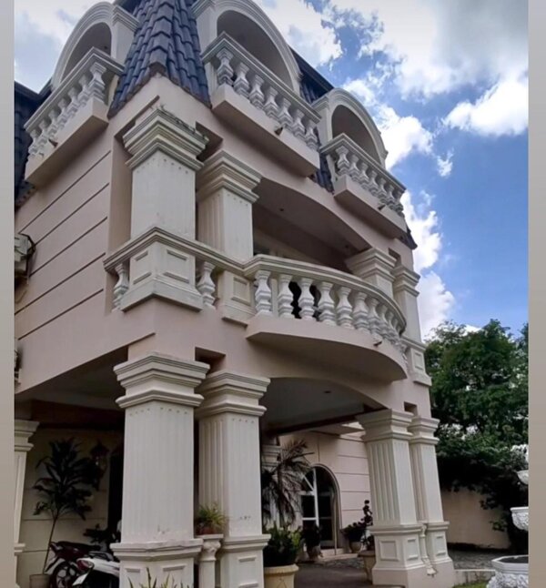 Venden en subasta la exmansión del hijo de González Daher por G. 2.555 millones