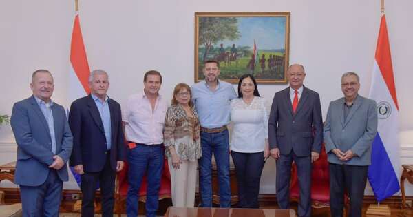 La Nación / Alliana e intendentes delinean trabajo coordinado para llevar beneficios a los distritos