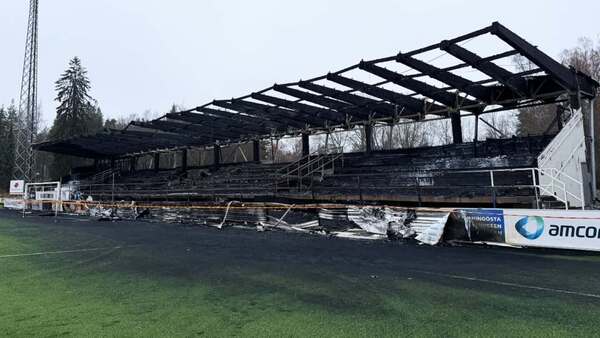Hinchas incendiaron el estadio porque su club descendió