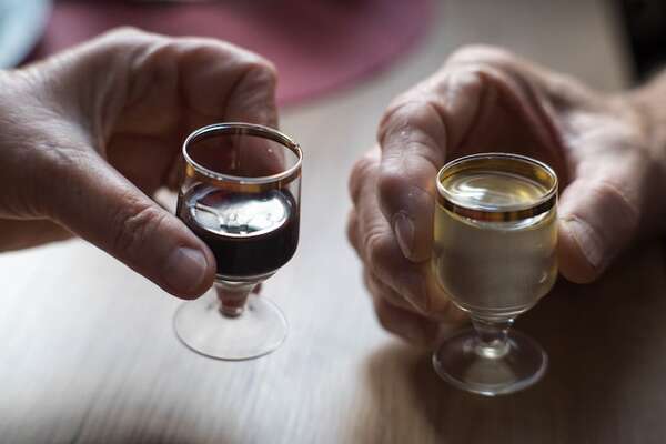 Destilados y digestivos: cultura y técnica de la elaboración de licores amargos - Gastronomía - ABC Color