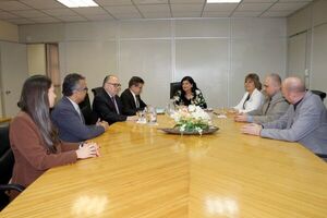 Jornada de gobierno de la ministra Carolina Llanes en la Circunscripción Judicial de Itapúa