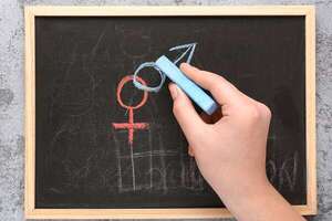 Itaipú y MEC: millonaria compra incluye cuestionados libros de educación sexual - Nacionales - ABC Color