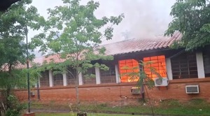Caídas de rayos provocan incendios en Misiones y Cordillera, con importantes daños materiales - ADN Digital