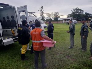 Gobierno realiza traslado de recién nacidos a centros especializados tras temporales en Santa Rosa