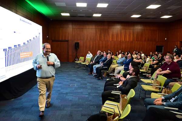 Banco GNB cierra el año con un conversatorio exclusivo para sus clientes - Empresariales - ABC Color