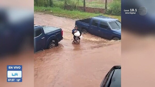Hospital de Santa Rosa del Aguaray afectado por inundaciones