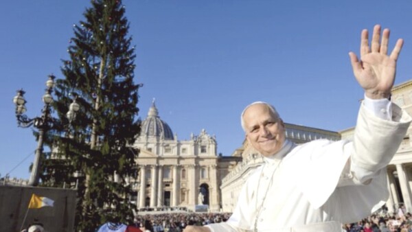 Papa sugiere cenar en Navidad con los pobres