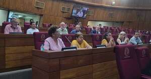 La Nación / Vecinos de Tablada piden cese de labores de frigoríficos, debido a ambiente insalubre