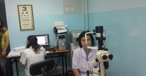 La Nación / IPS: servicio de Oftalmología del Hospital Central realizó 5 mil cirugías en el 2025