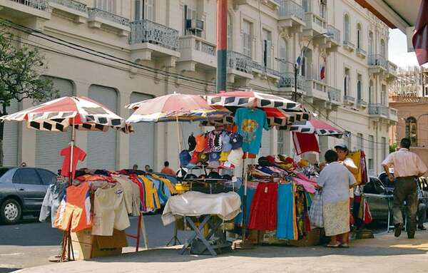 Casi la mitad del empleo regional es informal y Paraguay registra alta tasa - Economía - ABC Color