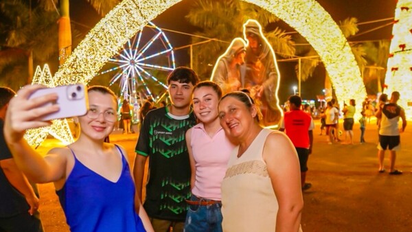 El espíritu navideño se apodera de los espacios públicos de CDE