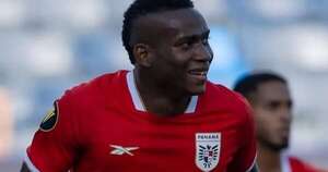 La Nación / Goleador panameño llegará al Olimpia