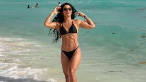 Popular / (GALERÍA) ¡Mamau! Doña de pelotero cerrista peló cuerazo en Cancún