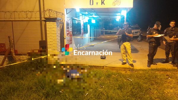 Sicarios asesinan a un hombre frente a una bodega en San Pedro del Paraná