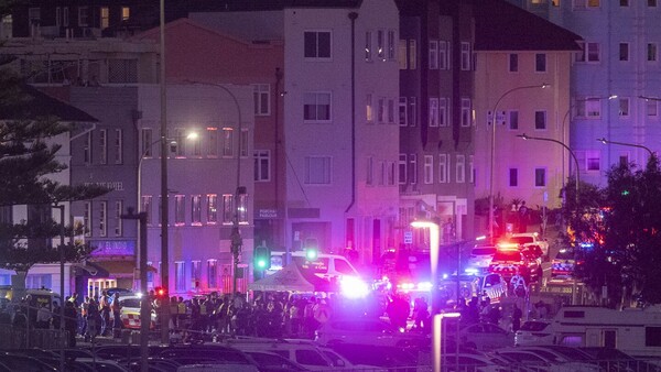 Australia dice que "ataque terrorista" en Sídney con 12 muertos fue contra comunidad judía