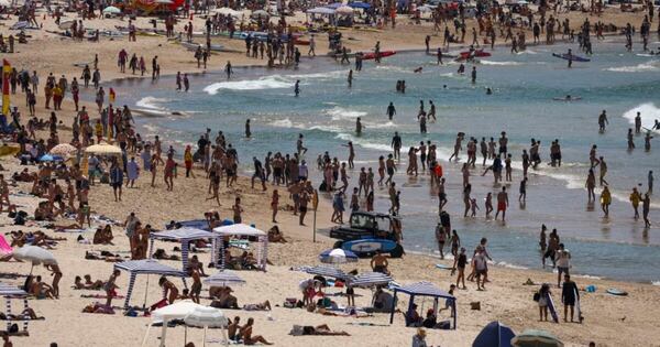 Diario HOY | Un tiroteo en la playa más popular de Australia deja al menos nueve muertos