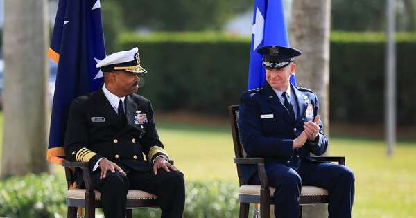 La Nación / Asumió el nuevo jefe de Comando Sur de EE. UU. para América Latina y el Caribe