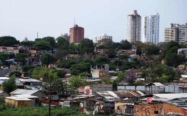 Optimismo económico con deterioro social