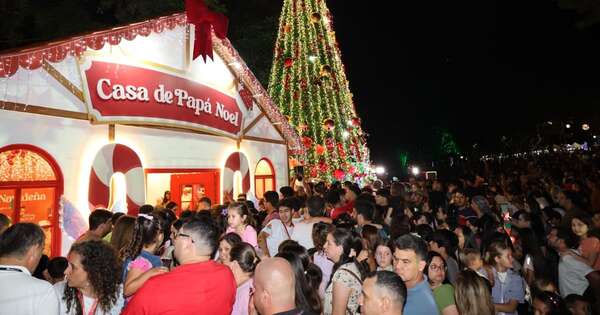 La Nación / Villa Navideña convocó a casi 15.000 personas en el Parque Lineal de CDE