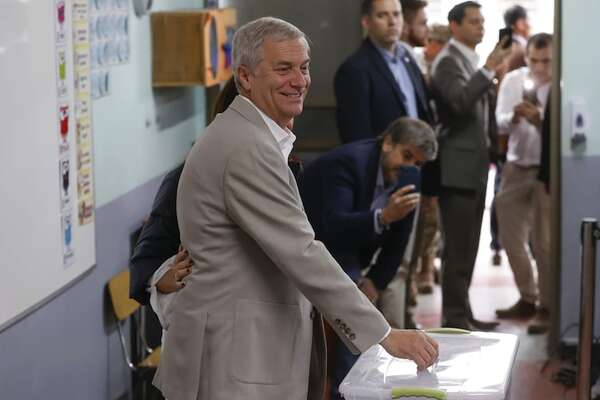 El ultraderechista José Antonio Kast gana por amplio margen las presidenciales de Chile - Mundo - ABC Color