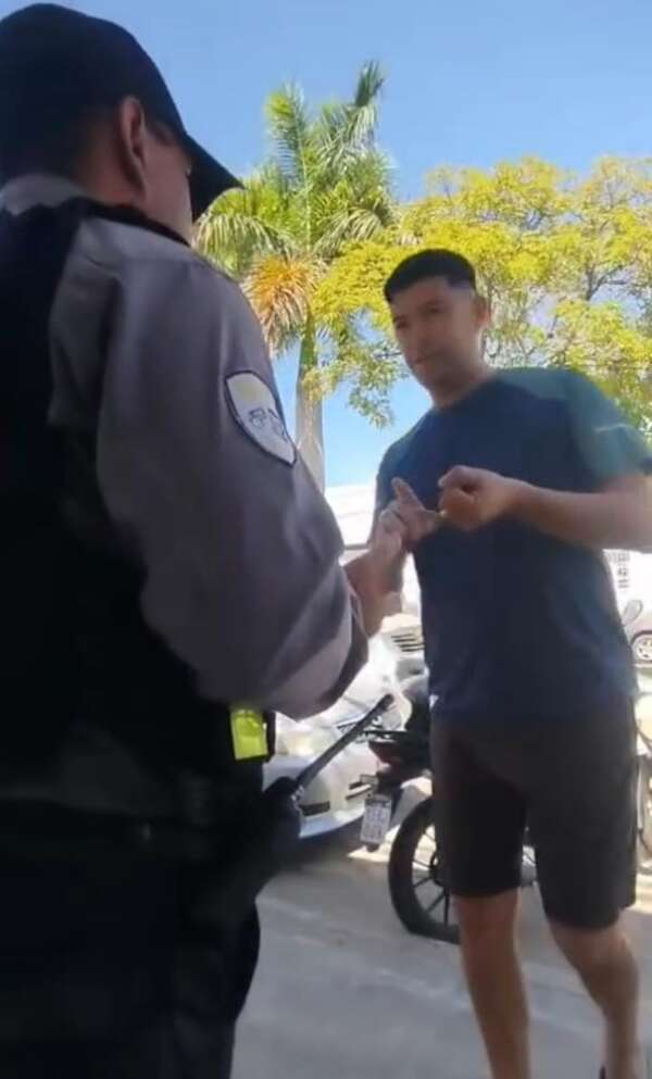 Policía fuera de servicio increpó y amenazó a inspectores de tránsito en Pilar - Policiales - ABC Color