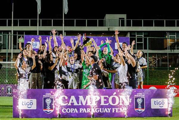 ¡Olimpia conquista la Copa Paraguay Femenina! - Fútbol - ABC Color