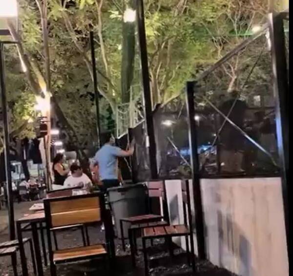 [VIDEO] Un domingo en familia terminó en feroz ñembuepoti entre padres que defendían a sus hijos