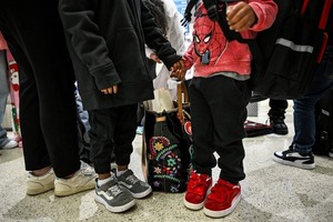 Niños Viajan Solos de Miami a Guatemala tras Deportación