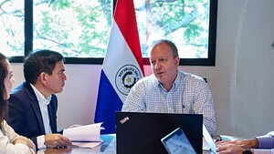 Roces en el cartismo en medio de versiones de cambios