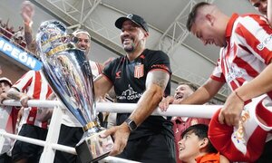 Juan Sebastián Verón, símbolo del Estudiantes campeón y adversario de la AFA