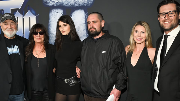 El hijo mediano de Rob Reiner, principal sospechoso en su aparente homicidio, según People