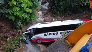 Tragedia en Colombia: mueren 17 estudiantes en accidente tras viaje de graduación