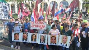 AUDIO: Opositores exigen renuncia de ministros de Corte Suprema que estuvieron en reunión secreta  - A La Gran 7-30 - ABC Color