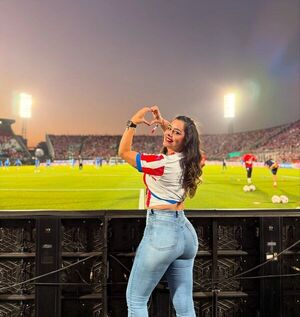 Larissa Riquelme alza la voz contra el ninguneo en su labor periodística - Canal-E