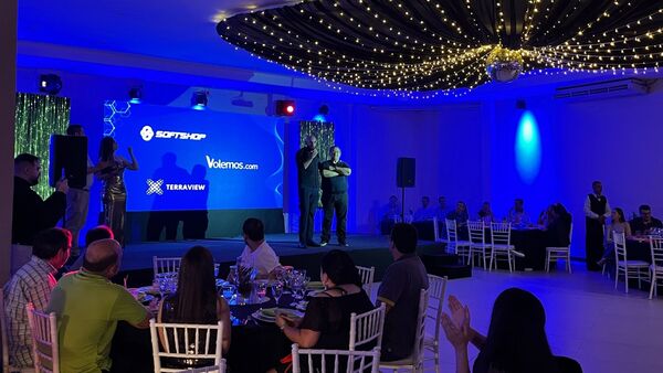 Softshop y Volemos celebraron hitos del 2025 en la Tech Gala