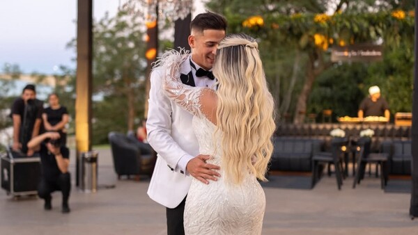 Popular / ¡Mirá el regalo que le hizo el pelotero Guille Paiva a su doña por su aniversario!