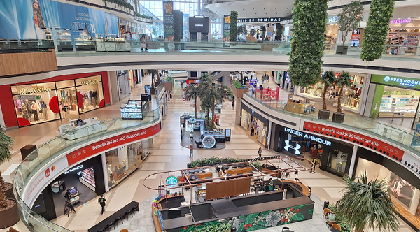 Las grandes tiendas duplicaron su nivel de ventas entre el 2020 y el 2025