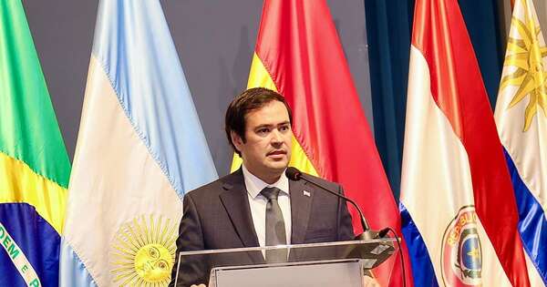 La Nación / Diputado Gamarra es electo por unanimidad presidente del Parlasur para 2026